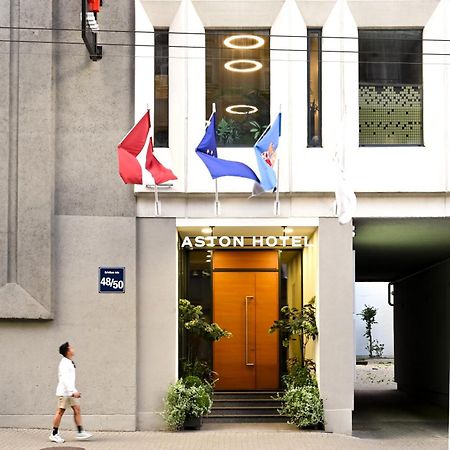 Aston Hotel Рига Екстериор снимка