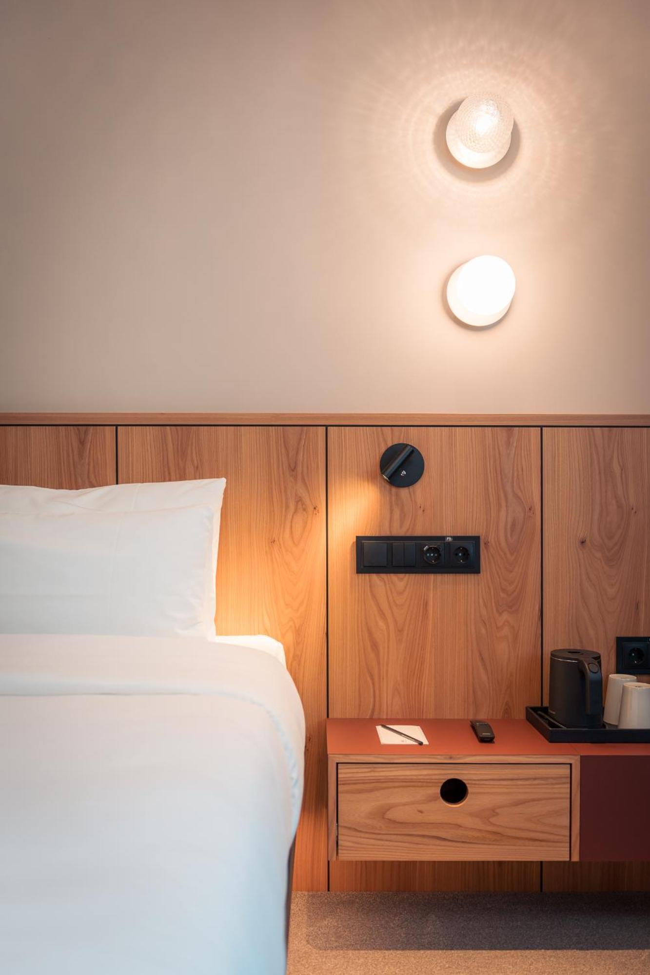 Aston Hotel Рига Екстериор снимка