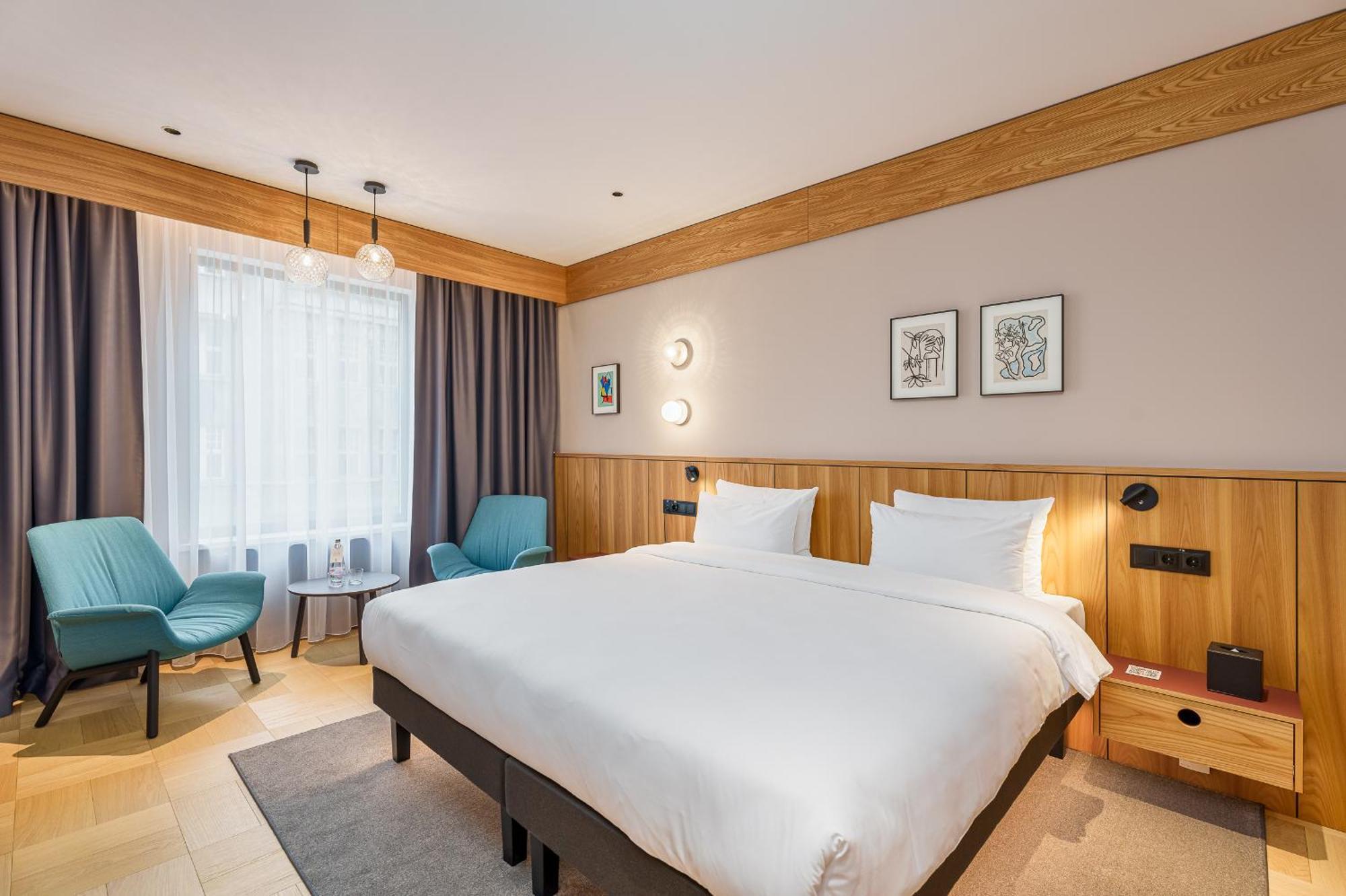 Aston Hotel Рига Екстериор снимка