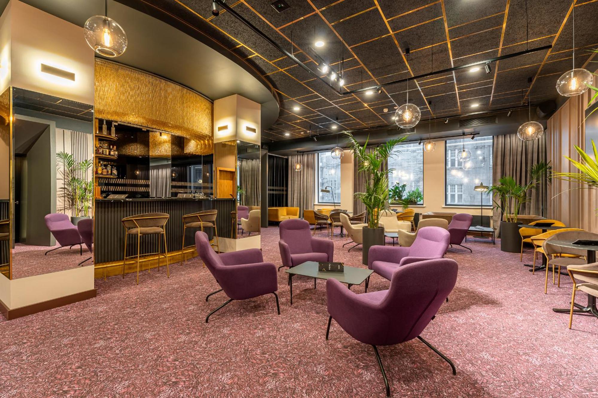 Aston Hotel Рига Екстериор снимка