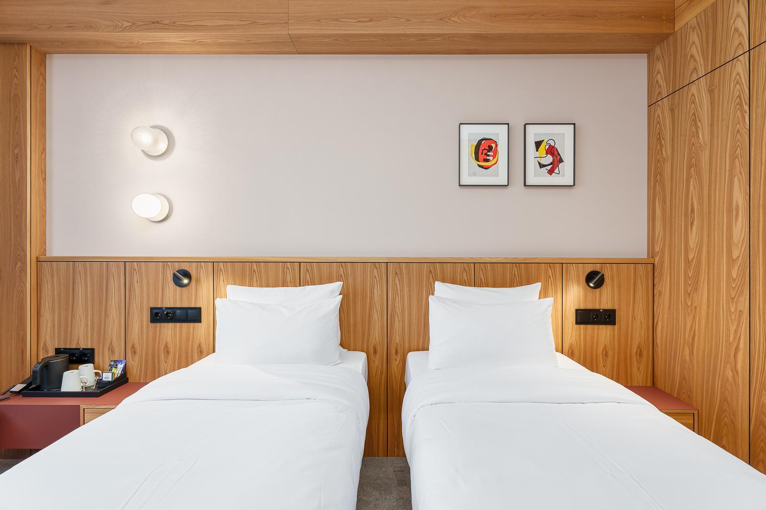 Aston Hotel Рига Екстериор снимка